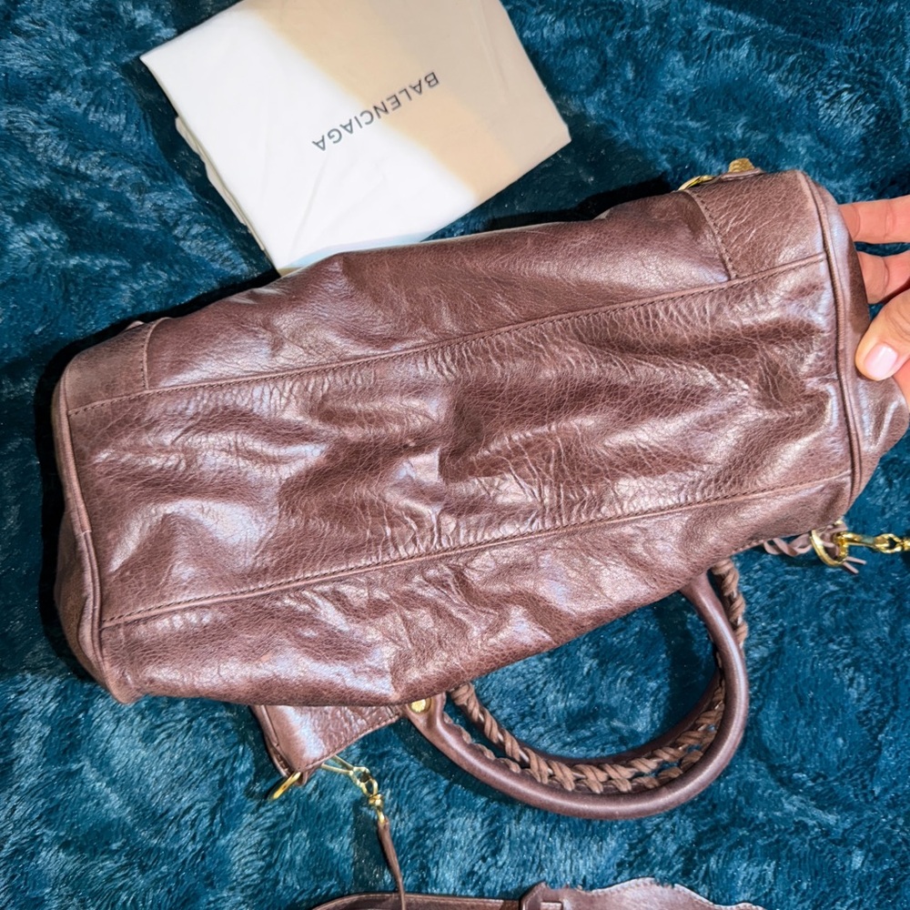 Balenciaga Rich Brown Leather Tote - Picture 2 of 6